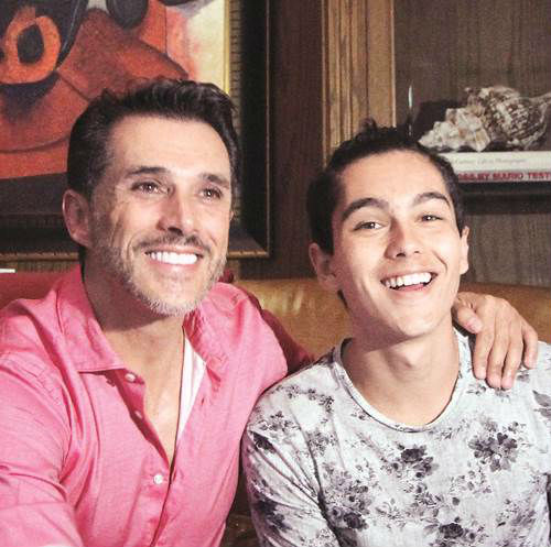 Construyen la dinast�a Mayer